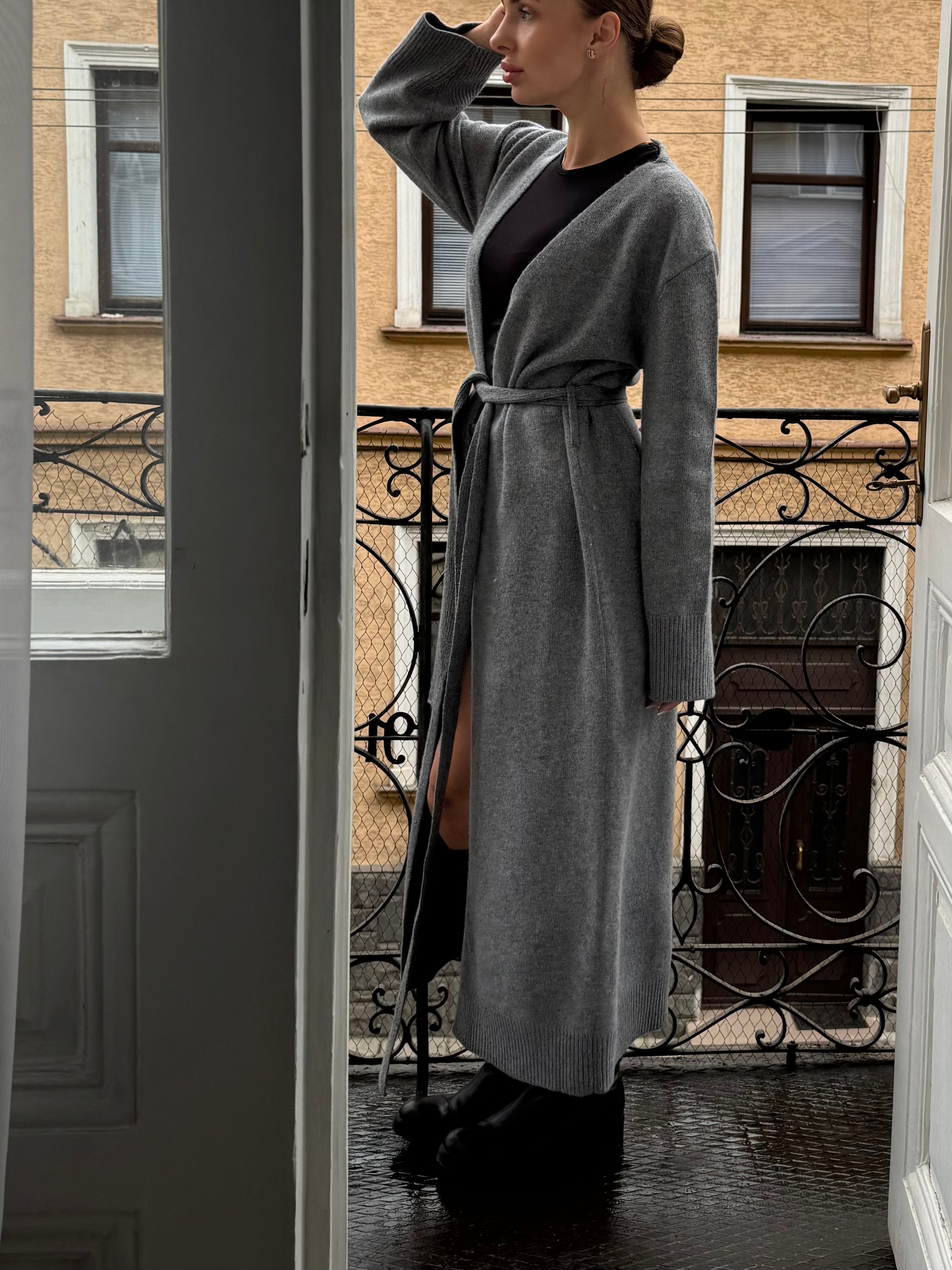 ВʼЯЗАНИЙ КАРДИГАН MERIN МАКСІ ТАУП