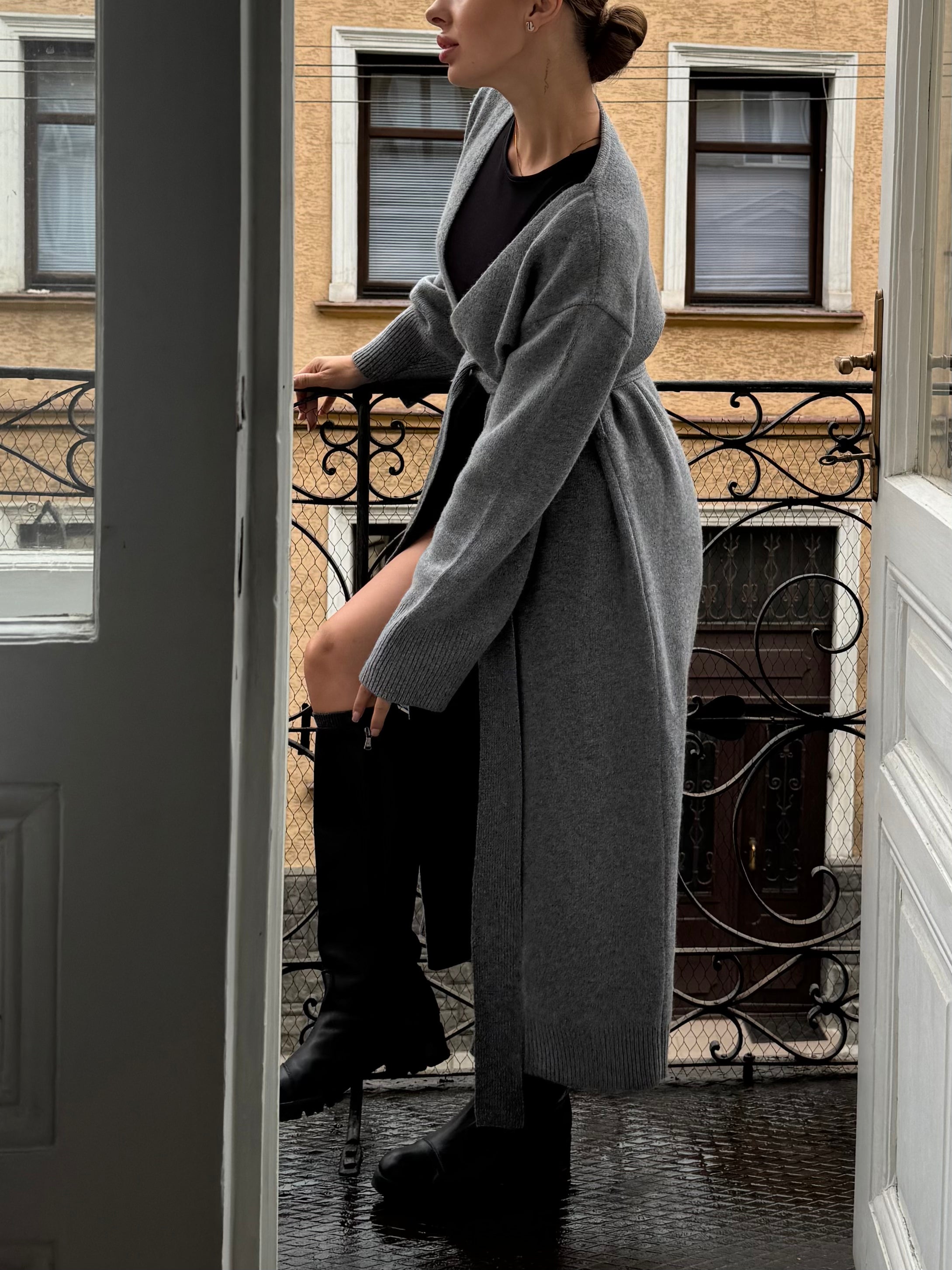 ВʼЯЗАНИЙ КАРДИГАН MERIN МАКСІ ТАУП