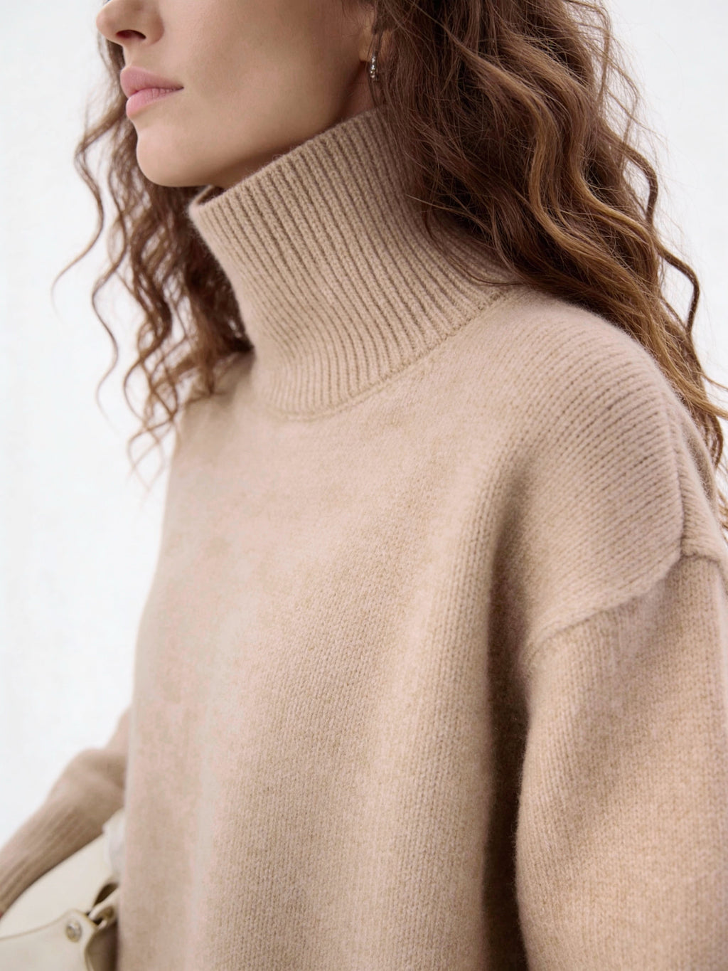 Вʼязаний светр з коміром MERIN BEIGE