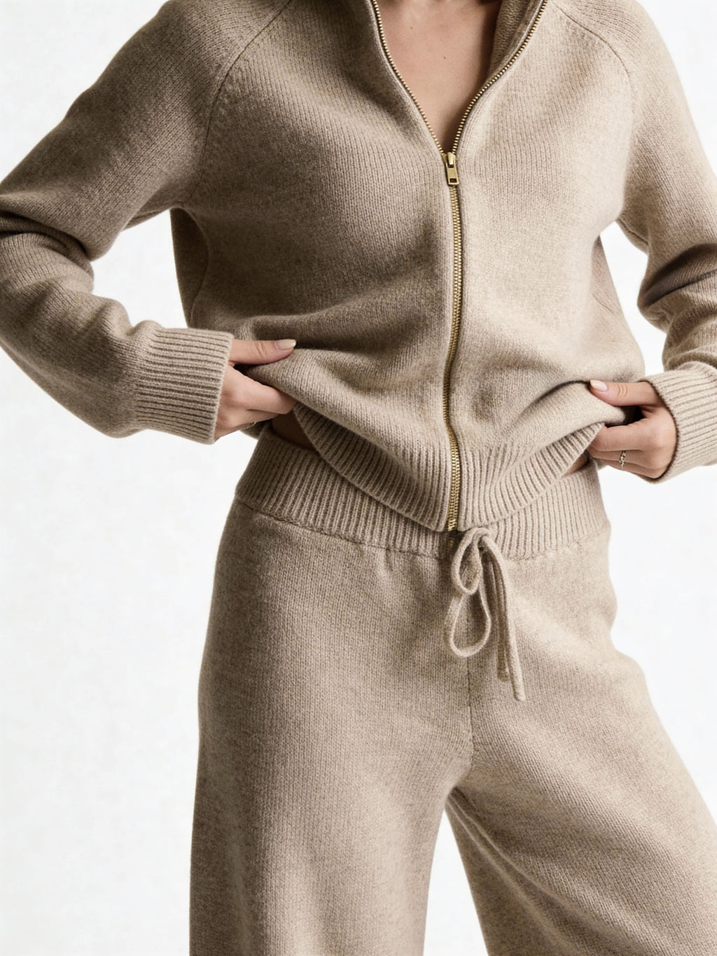 ВʼЯЗАНИЙ КАРДИГАН MERIN НА БЛИСКАВЦІ КОЛЬОРУ BEIGE