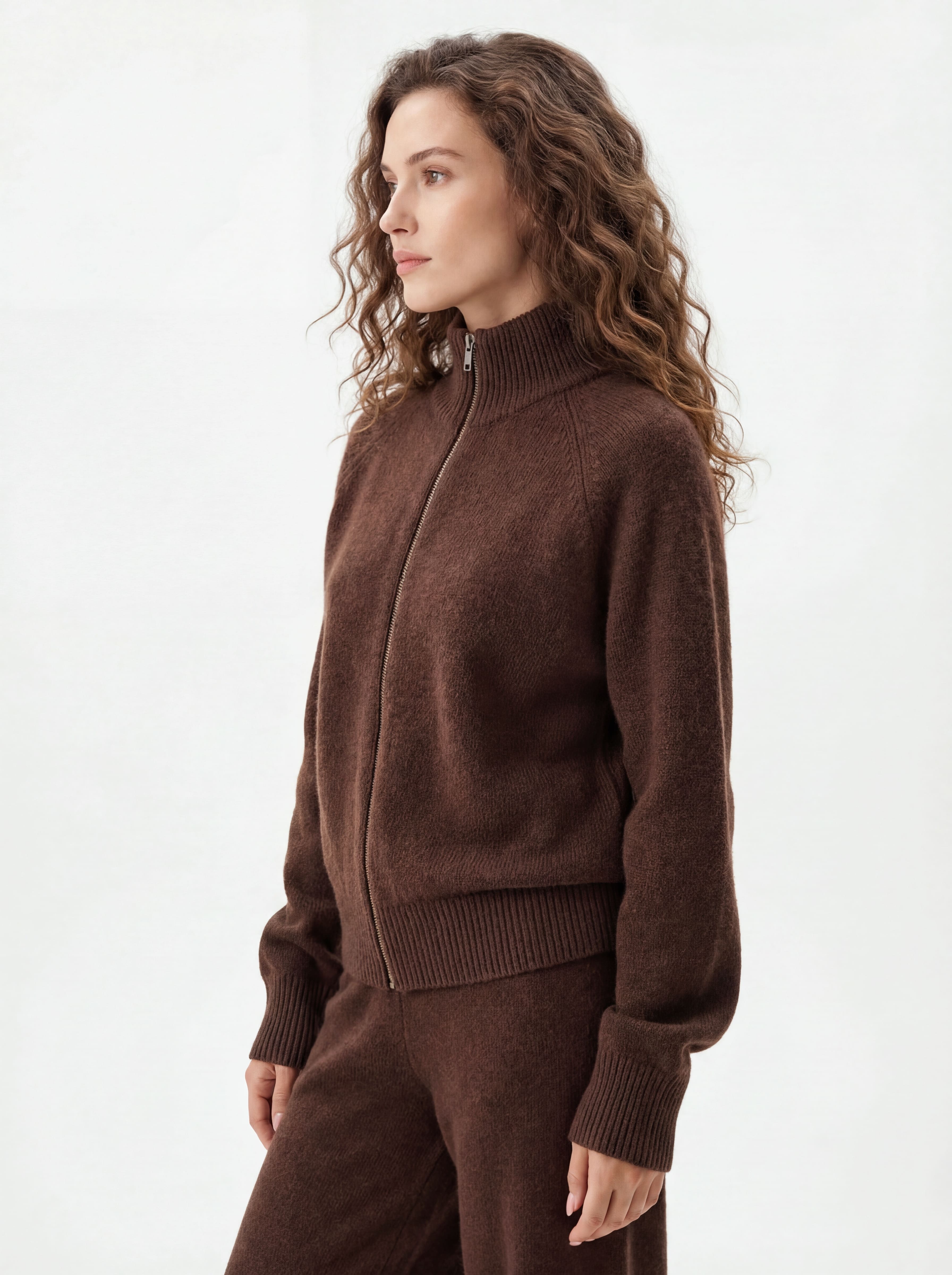 ВʼЯЗАНИЙ КАРДИГАН MERIN НА БЛИСКАВЦІ КОЛЬОРУ CHOCO