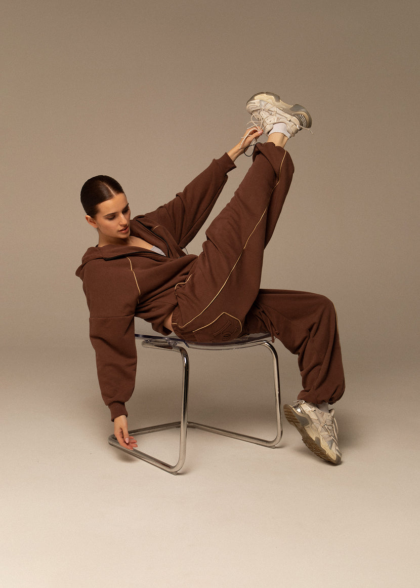 СПОРТИВНИЙ КОСТЮМ FRAME КОЛЬОРУ CHOCO